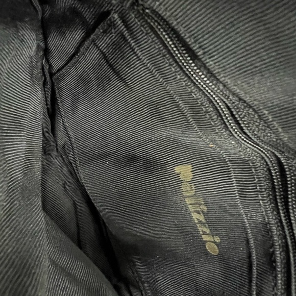 Vintage leather Burgundy Textured Crossbody Bag - Picture 5 of 6